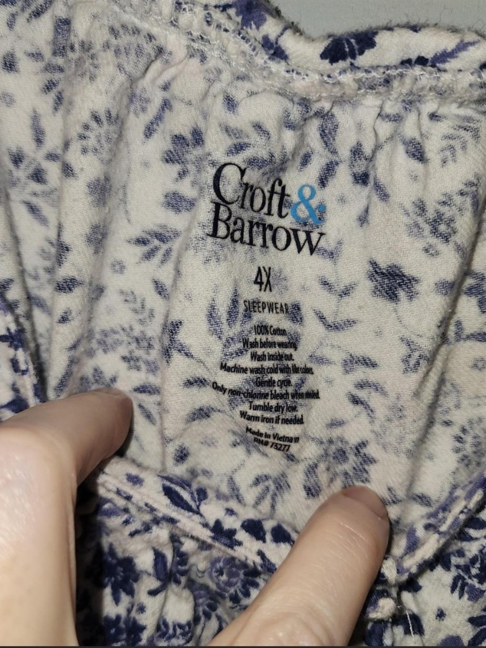 Croft & Barrow 4X White And Blue Floral Long-Sleeved Nightgown, Like New - Picture 4 of 5